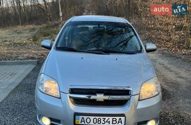 Седан Chevrolet Aveo 2011 в Ужгороде