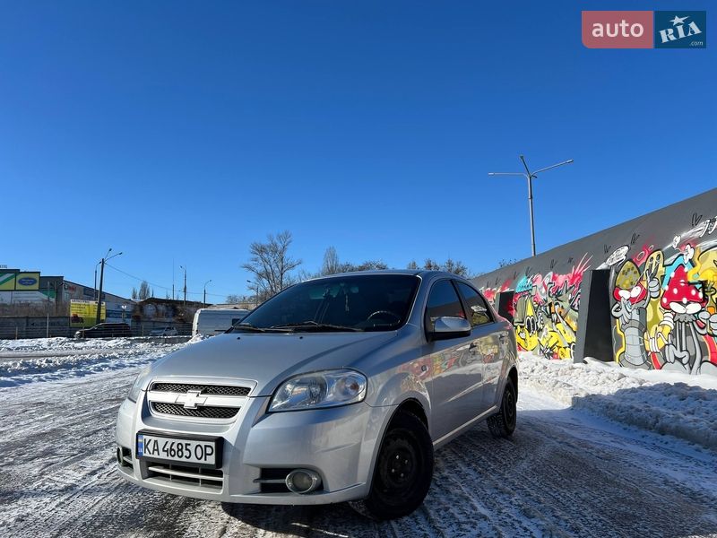 Седан Chevrolet Aveo 2008 в Києві