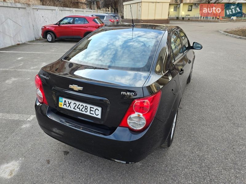 Седан Chevrolet Aveo 2013 в Харькове