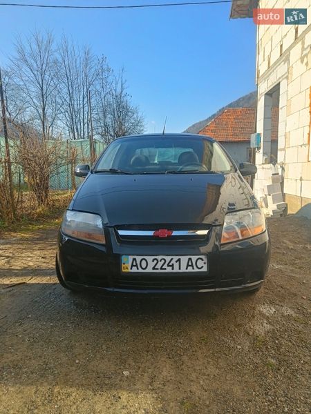 Седан Chevrolet Aveo 2005 в Дубовом