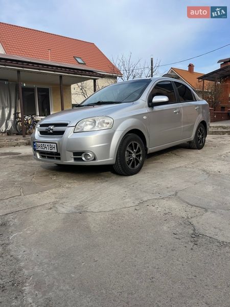 Седан Chevrolet Aveo 2007 в Нерубайском