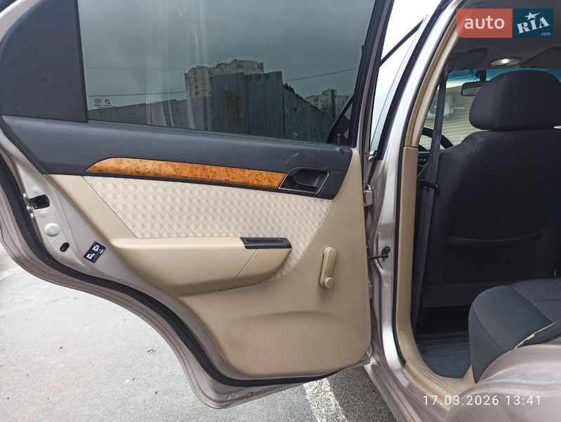 Седан Chevrolet Aveo 2008 в Харькове