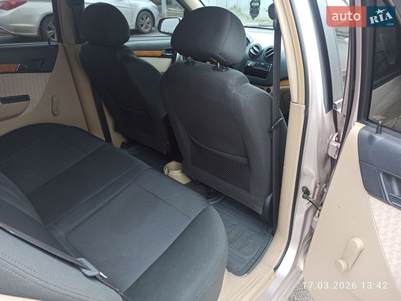 Седан Chevrolet Aveo 2008 в Харькове