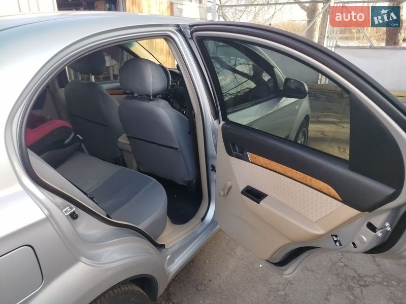 Седан Chevrolet Aveo 2008 в Киеве