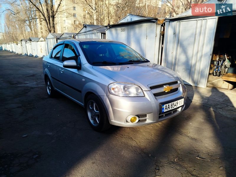 Седан Chevrolet Aveo 2008 в Киеве