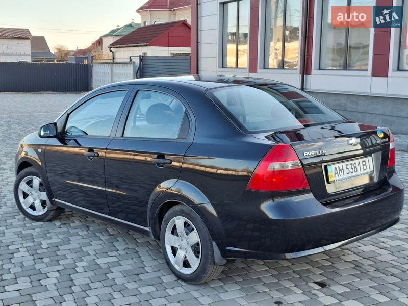 Седан Chevrolet Aveo 2008 в Житомире