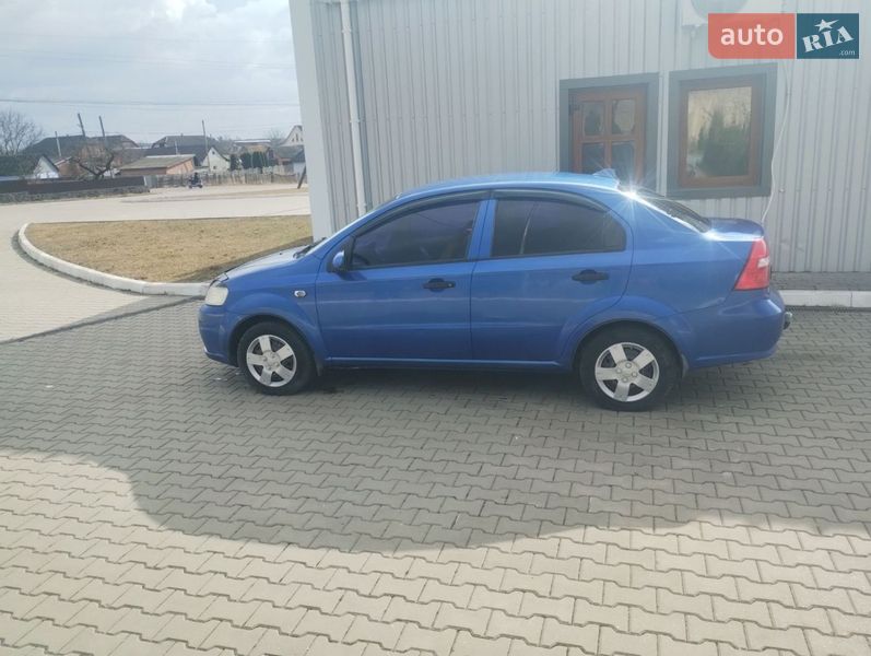 Седан Chevrolet Aveo 2007 в Калиновке