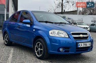 Седан Chevrolet Aveo 2008 в Днепре