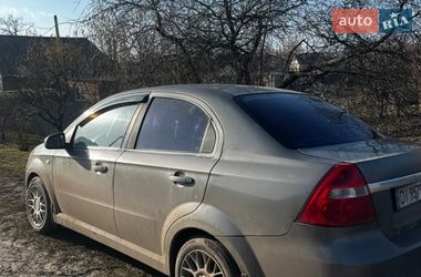Седан Chevrolet Aveo 2007 в Краснограді