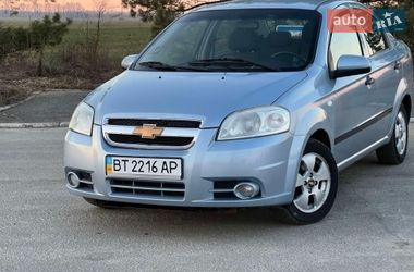 Седан Chevrolet Aveo 2011 в Мені