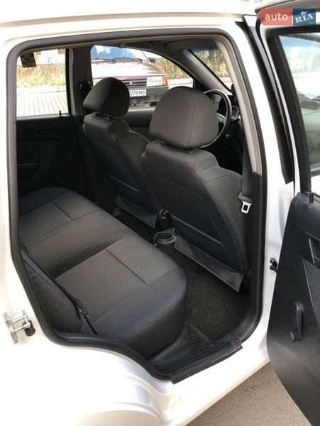 Хэтчбек Chevrolet Aveo 2009 в Николаеве