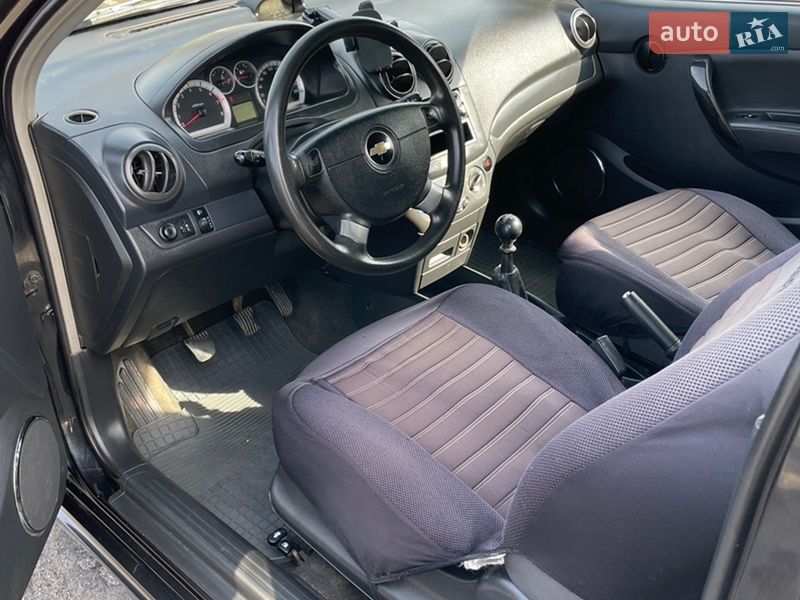 Хэтчбек Chevrolet Aveo 2008 в Днепре