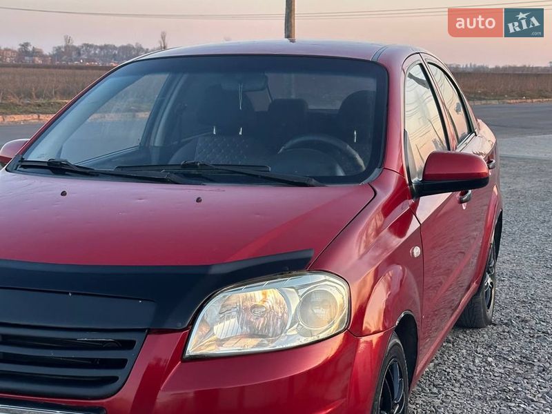 Седан Chevrolet Aveo 2006 в Черкасах