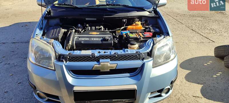 Седан Chevrolet Aveo 2007 в Южноукраинске