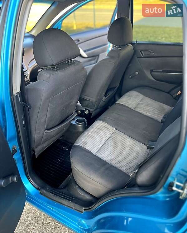 Хэтчбек Chevrolet Aveo 2008 в Харькове