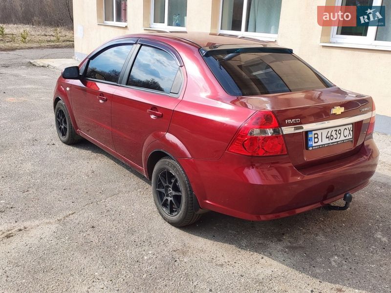 Седан Chevrolet Aveo 2008 в Лохвице