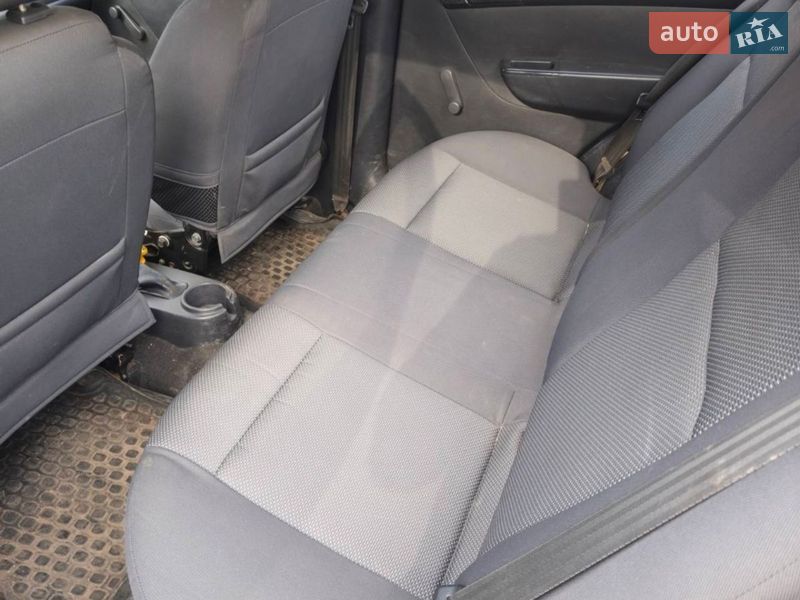 Седан Chevrolet Aveo 2010 в Золотоноше