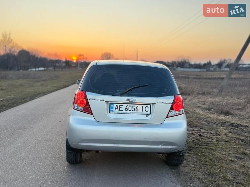 Хэтчбек Chevrolet Aveo 2006 в Конотопе
