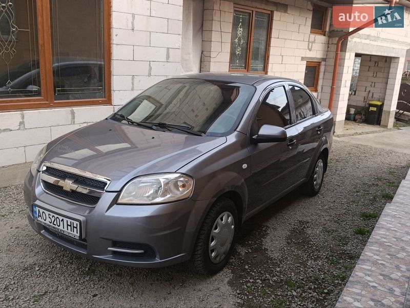 Седан Chevrolet Aveo 2007 в Тячеве