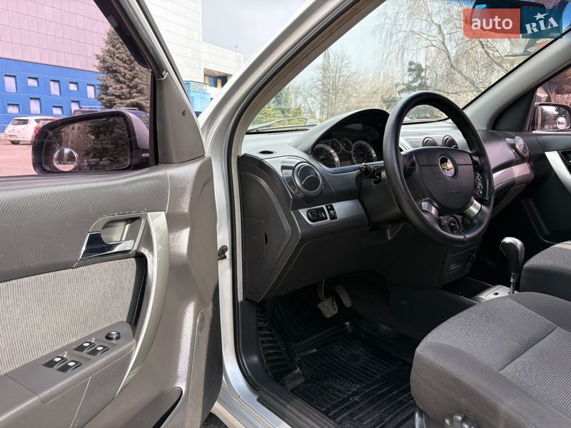 Седан Chevrolet Aveo 2007 в Днепре