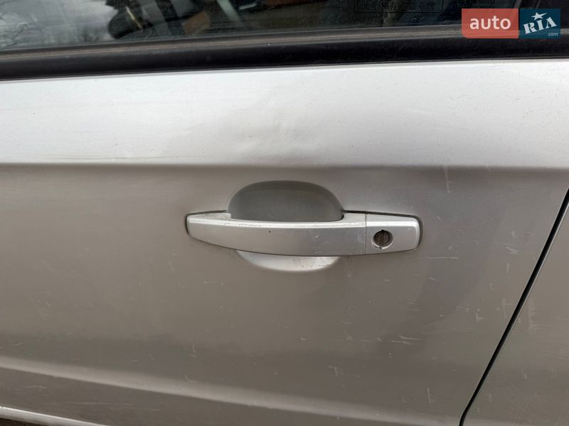 Седан Chevrolet Aveo 2007 в Киеве