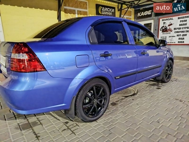 Седан Chevrolet Aveo 2008 в Никополе