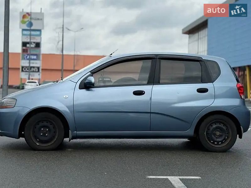Хэтчбек Chevrolet Aveo 2006 в Киеве