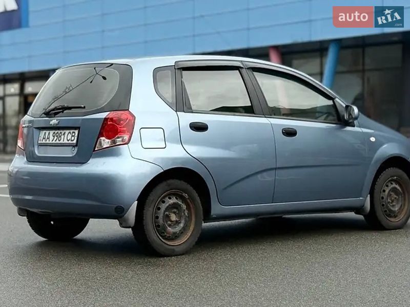 Хэтчбек Chevrolet Aveo 2006 в Киеве