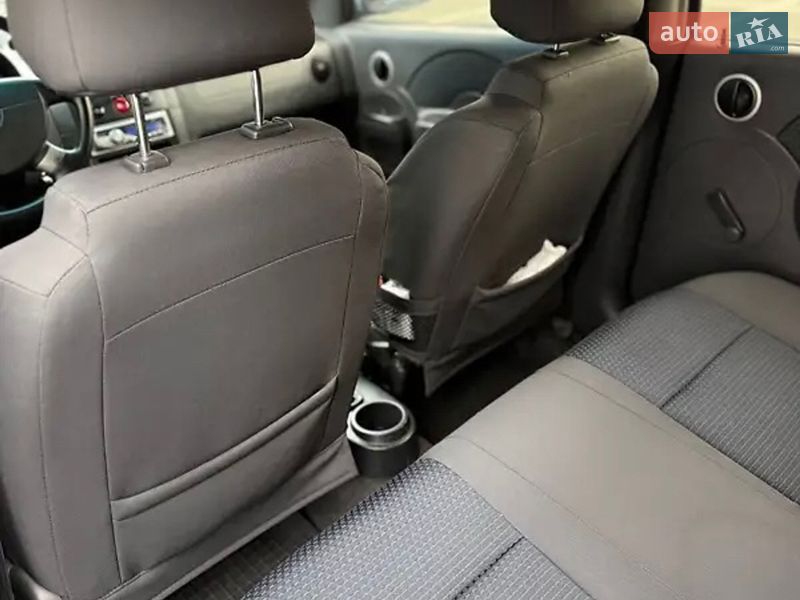 Хэтчбек Chevrolet Aveo 2006 в Киеве