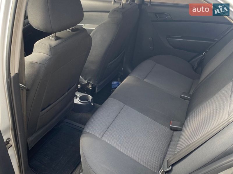 Седан Chevrolet Aveo 2011 в Киеве фото 16 Седан Chevrolet Aveo 2011 в Киеве