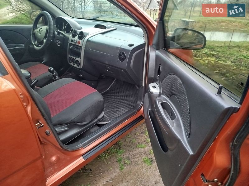 Седан Chevrolet Aveo 2006 в Бочковцах