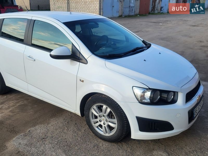 Хэтчбек Chevrolet Aveo 2013 в Вознесенске