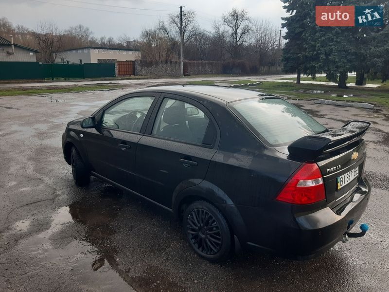 Седан Chevrolet Aveo 2011 в Лубнах