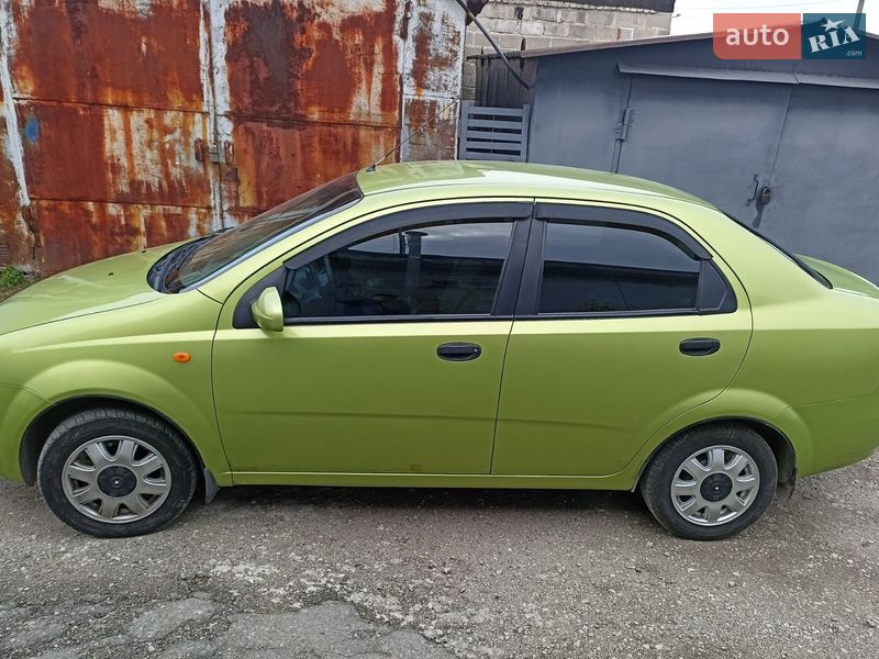 Chevrolet Aveo 2005