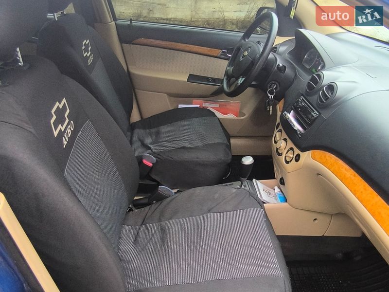 Седан Chevrolet Aveo 2008 в Ивано-Франковске