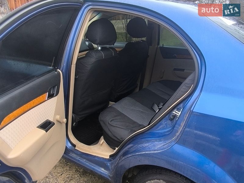 Седан Chevrolet Aveo 2008 в Ивано-Франковске