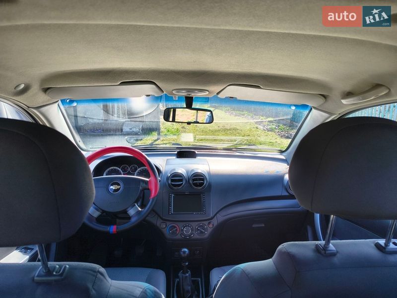 Седан Chevrolet Aveo 2008 в Нетішині
