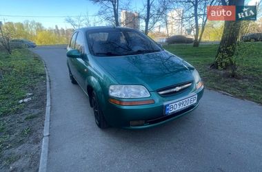 Седан Chevrolet Aveo 2005 в Киеве