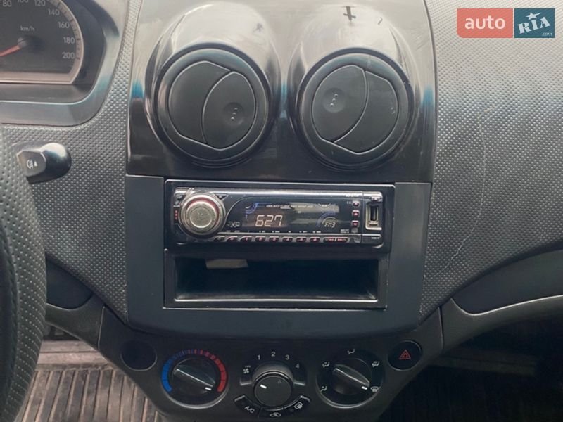 Седан Chevrolet Aveo 2007 в Чернигове