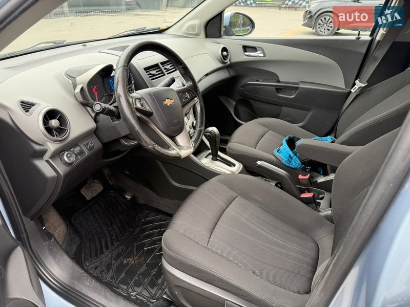 Седан Chevrolet Aveo 2012 в Харькове