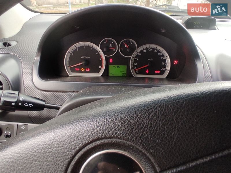 Седан Chevrolet Aveo 2010 в Николаеве