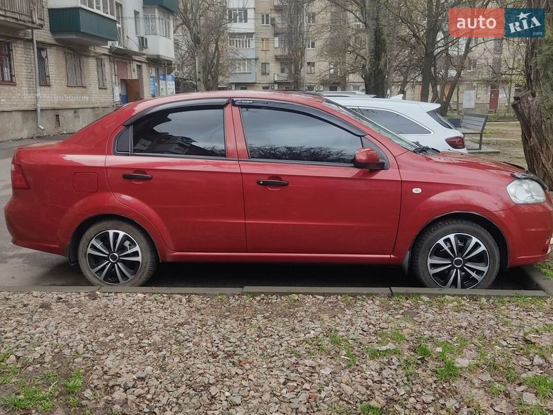 Седан Chevrolet Aveo 2010 в Николаеве