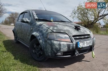 Хэтчбек Chevrolet Aveo 2006 в Петропавловке