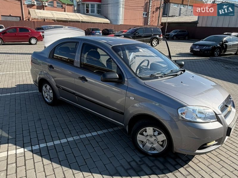 Седан Chevrolet Aveo 2011 в Черкассах