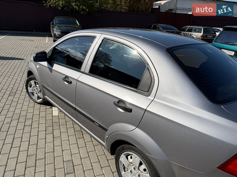 Седан Chevrolet Aveo 2011 в Черкассах