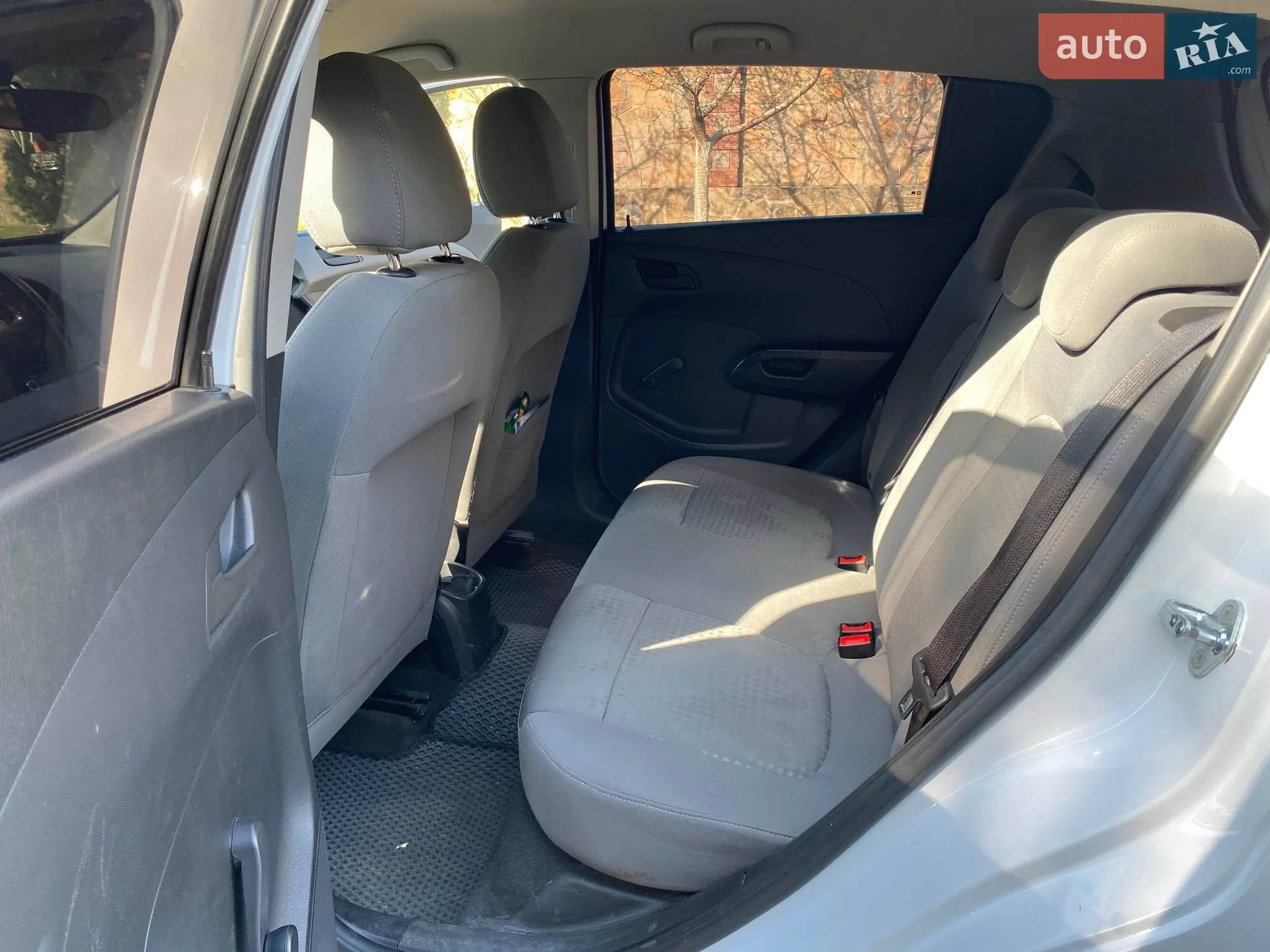 2012 Chevrolet Aveo - мініатюра 12