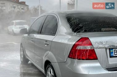 Седан Chevrolet Aveo 2007 в Ромнах