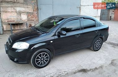Седан Chevrolet Aveo 2011 в Кривом Роге