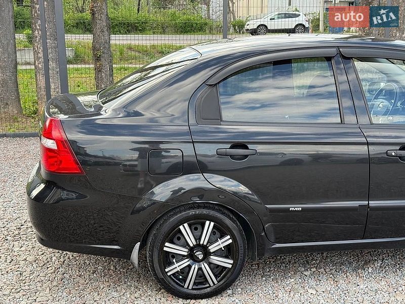 Седан Chevrolet Aveo 2007 в Стрые