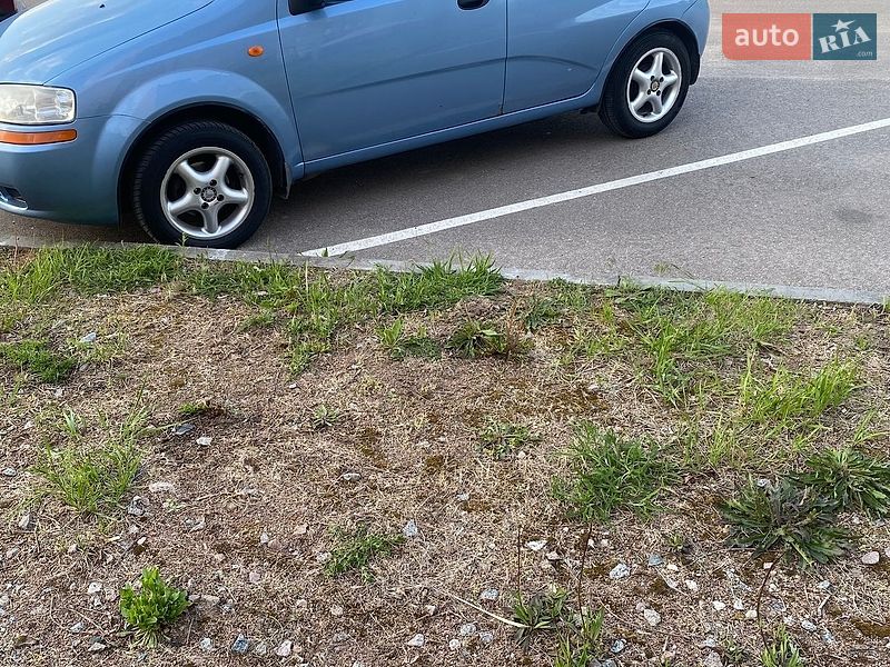 Хэтчбек Chevrolet Aveo 2005 в Киеве